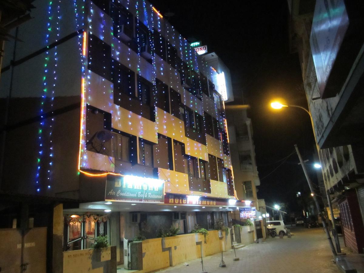 Diamond Hotel Daman Exterior photo
