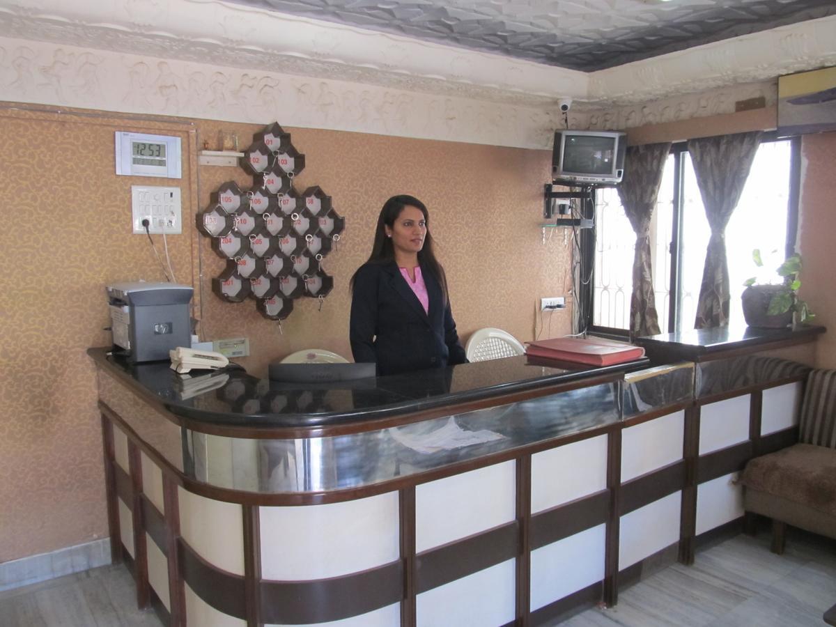Diamond Hotel Daman Exterior photo